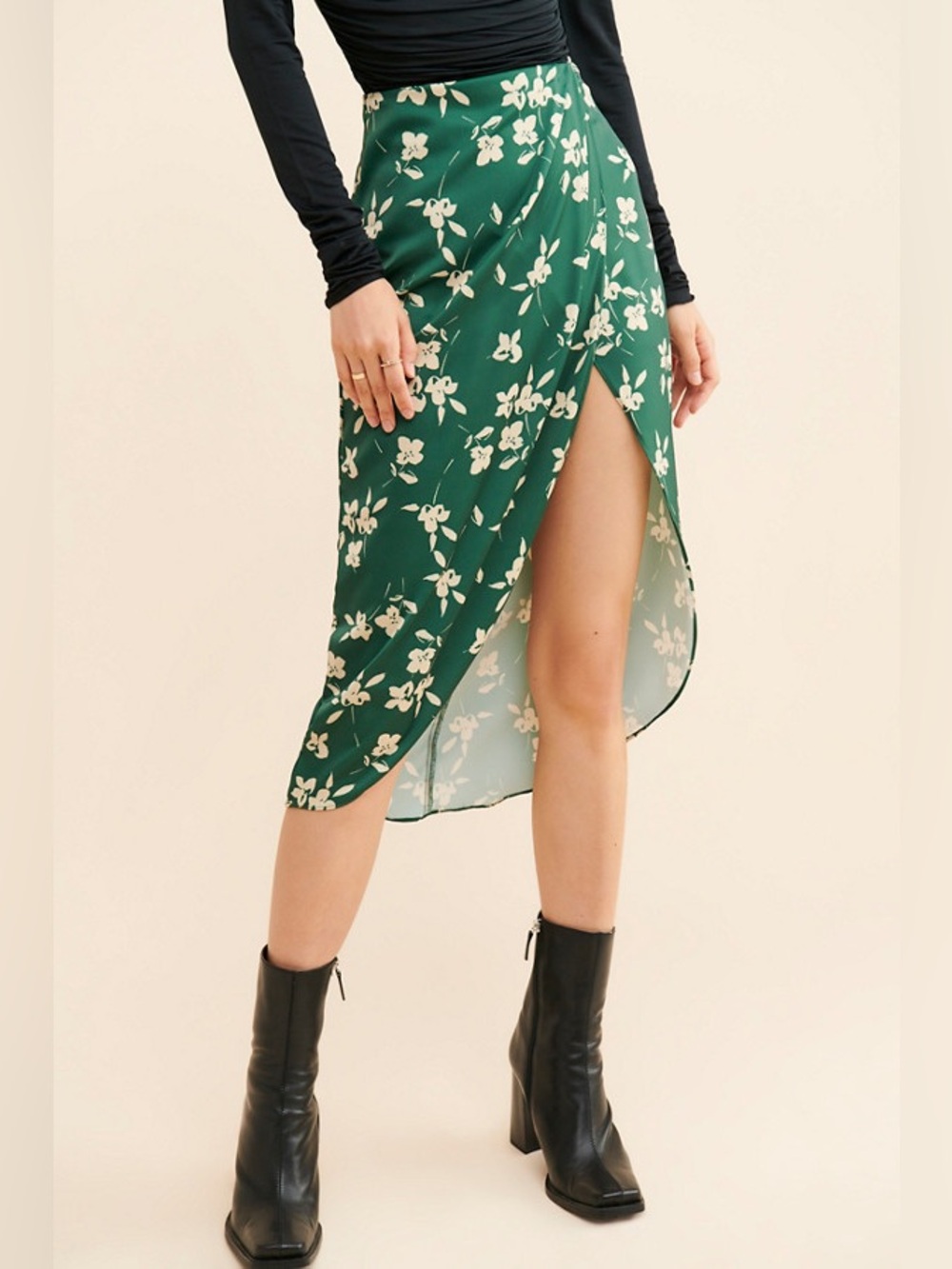 Urban Outfitters Green Kelly Tulip Wrap Midi  Skirt Size Medium